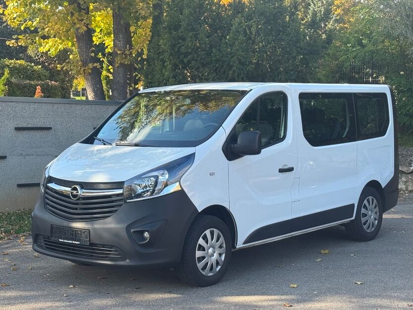 Opel Vivaro 89.492 km 17.990 € Stuttgart 70374