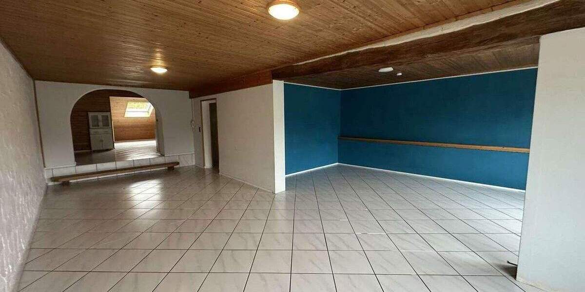 Doppelhaushälfte Rehlingen-Siersburg Oberesch - 6 Zimmer, 244 m&sup2;, 1.190&euro; | Angebot:25176430