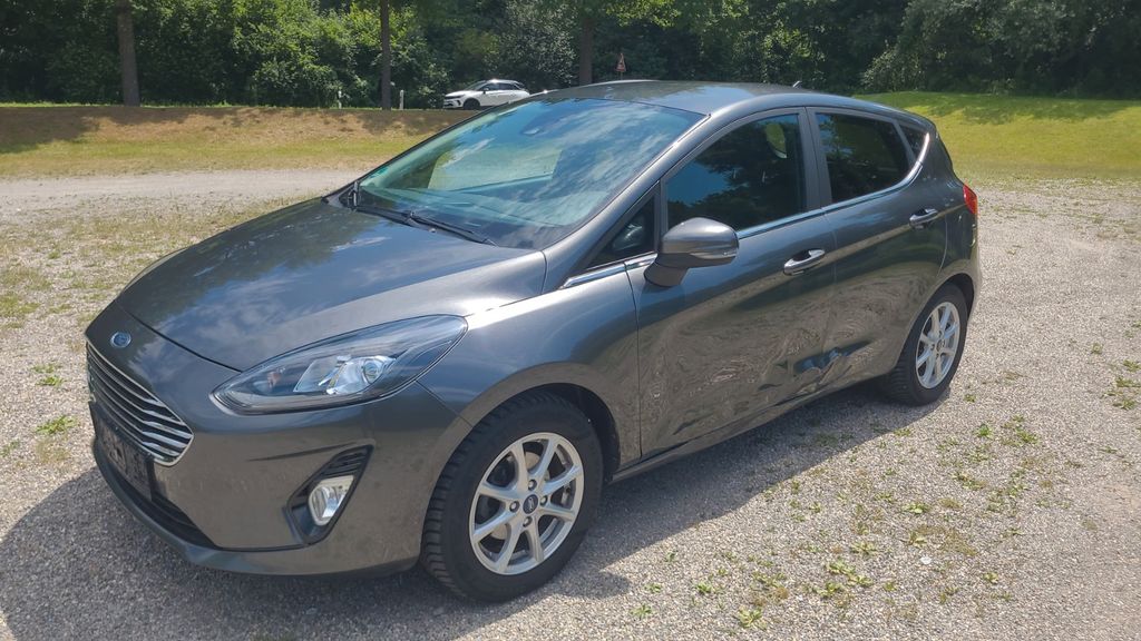 Ford Fiesta 95.000 km 6.800 &euro; Freiburg 79108