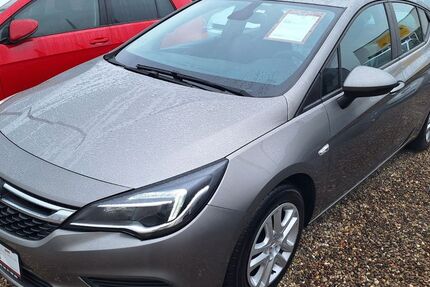 Opel Astra 71.000 km 11.990 € Rostock 18146