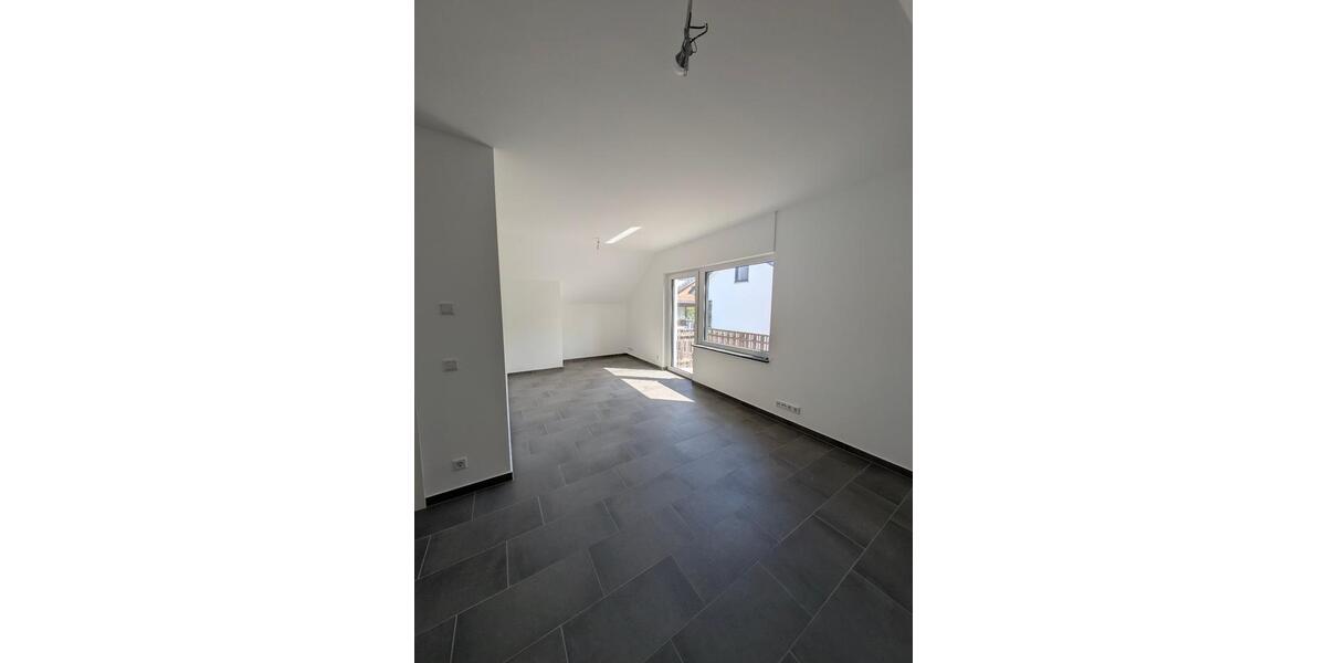 Etagenwohnung Lübbecke - 3 Zimmer, 86 m&sup2;, 989&euro; | Angebot:26332886