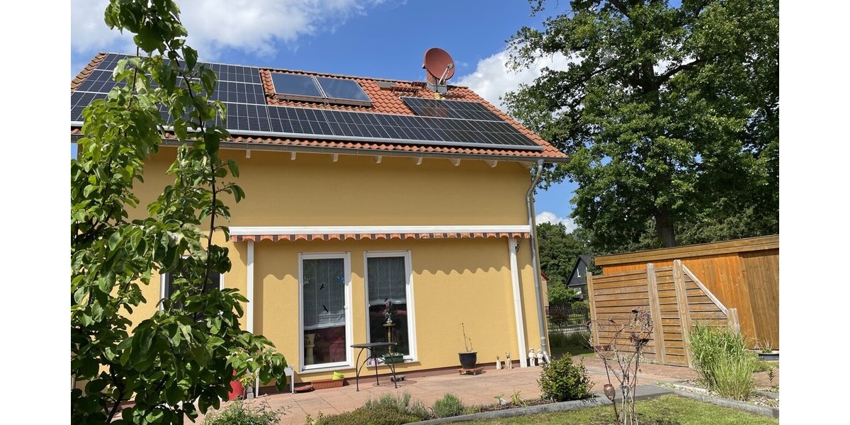 HORN IMMOBILIEN ++ modernes Einfamilienhaus mit Photovoltaikanlage, Garage und Terrasse in Torgelow - Einfamilienhaus Torgelow | Angebot:26974635