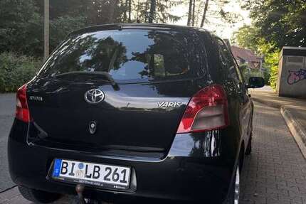 Toyota Yaris 182.000 km 2.990 € Bielefeld 33659