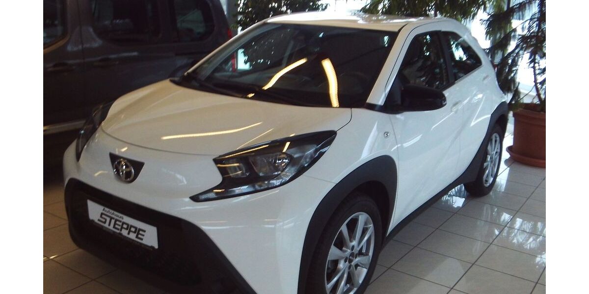Toyota Aygo (X) 43.901 km 11.390 &euro; Landensberg 89361