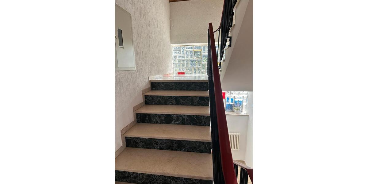 Dachgeschoßwohnung Birresborn - 3 Zimmer, 93 m&sup2;, 600&euro; | Angebot:26131762