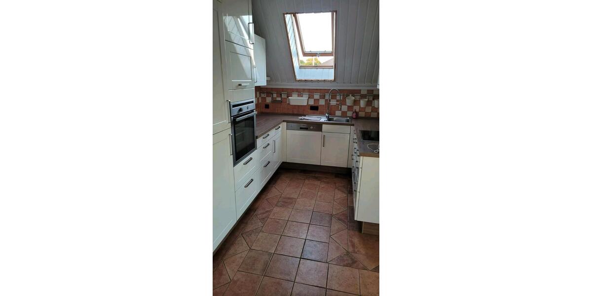 Dachgeschoßwohnung Uplengen - 5 Zimmer, 100 m&sup2;, 900&euro; | Angebot:26340636