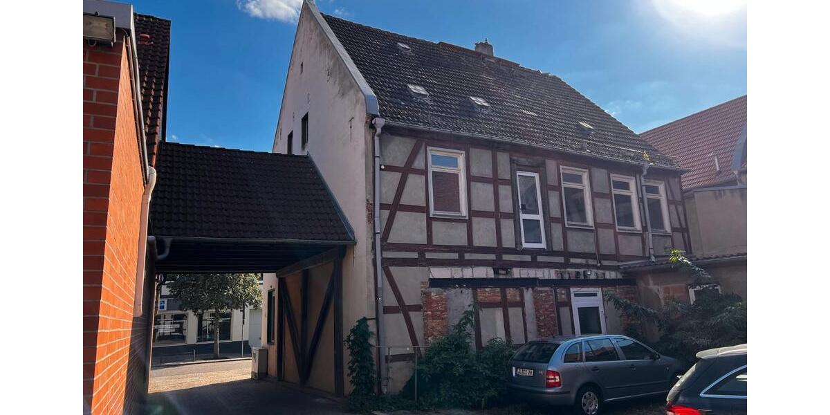 Mehrfamilienhaus, Wohnhaus Genthin - 85.000&euro; | Angebot:26886543