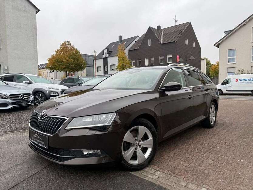 Skoda Superb 124.000 km 17.597 € Herten 45699