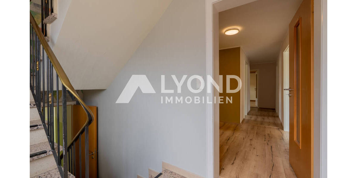 Einfamilienhaus Diemelstadt / Helmighausen Helmighausen - 1 Zimmer, 239 m&sup2;, 299.999&euro; | Angebot:25676625
