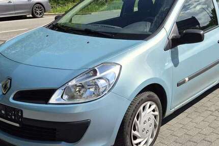Renault Clio 69.000 km 3.000 &euro; Chemnitz 09120