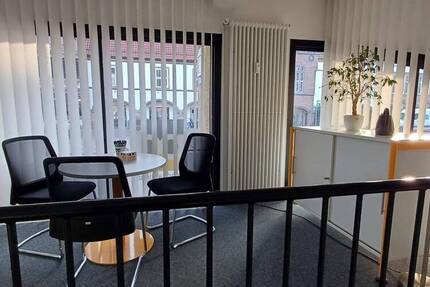 Gewerbeobjekt Lemgo - 5 Zimmer, 150 m&sup2;, 900&euro; | Angebot:25745554