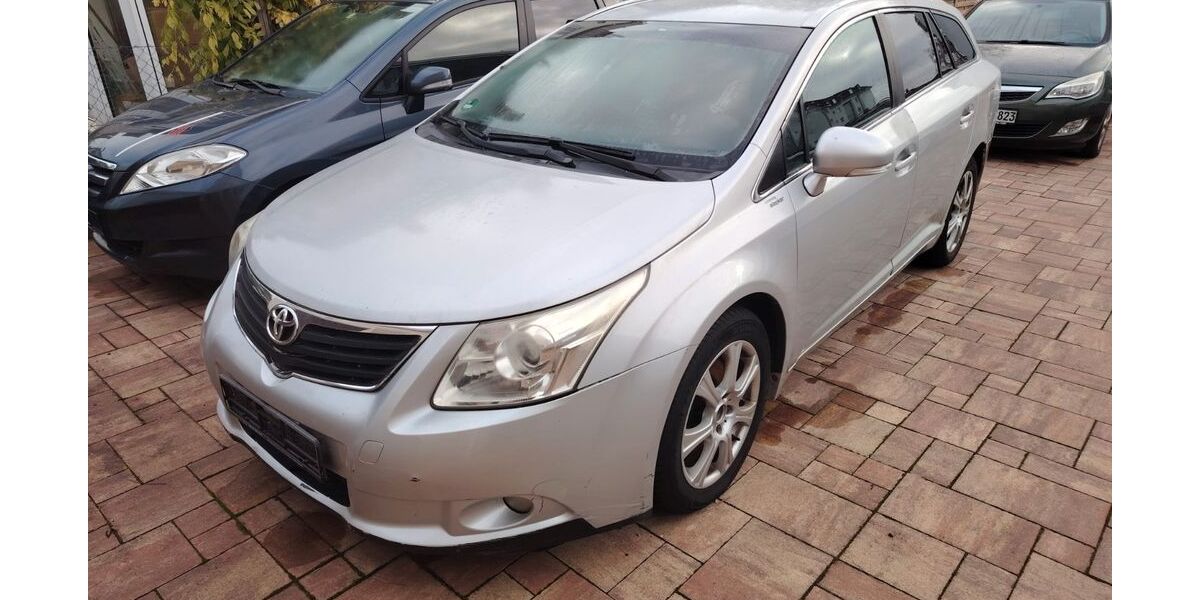 Toyota Avensis 201.000 km 2.800 &euro; Flörsheim 65439