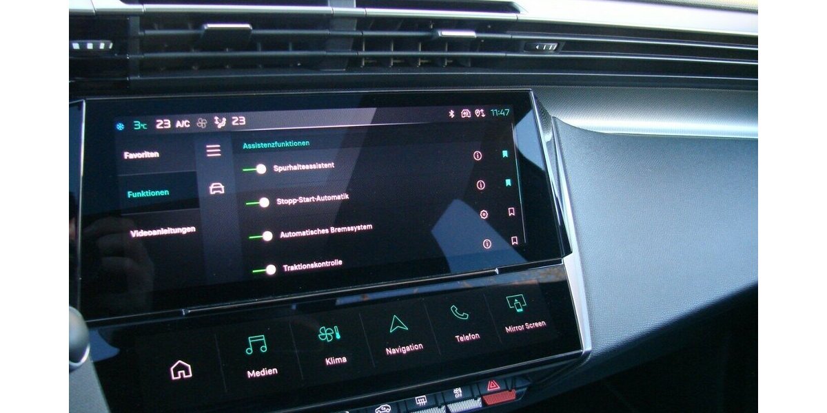 Peugeot 308 SW 1.5 GT ACC Panorama LED SCR 31.506 km 24.980 &euro; Falkensee 14612