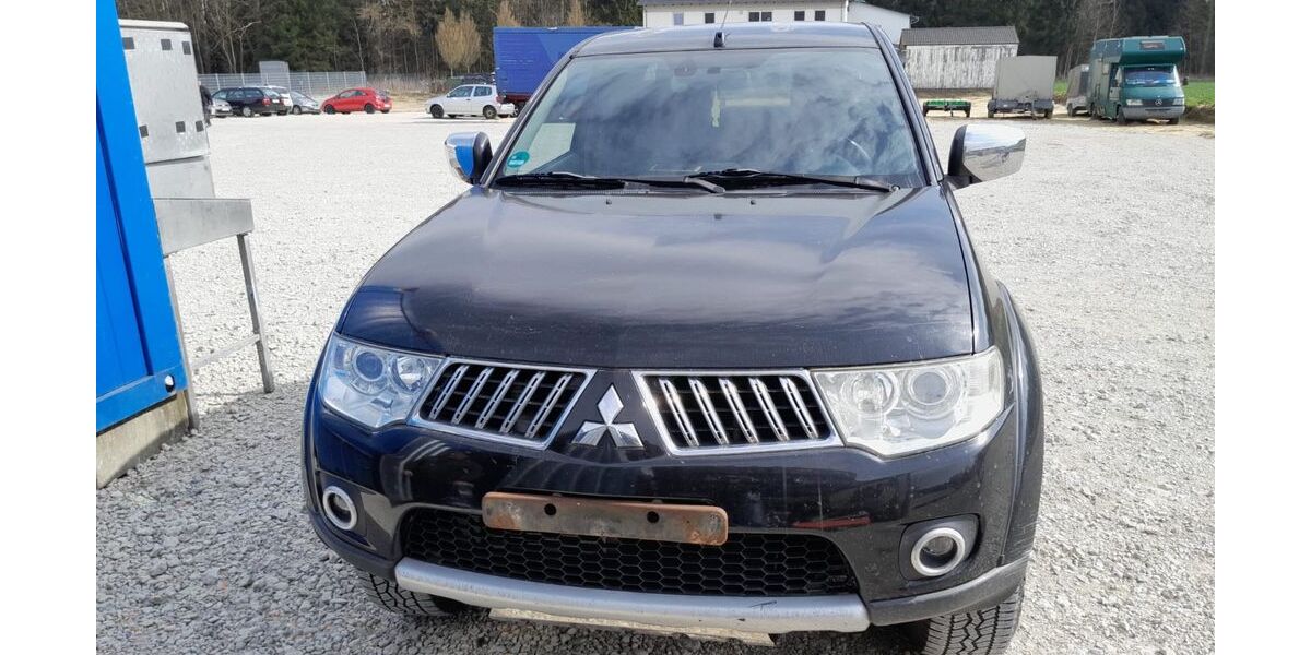 Mitsubishi L200 282.658 km 7.900 &euro; Fahrenzhausen 85777