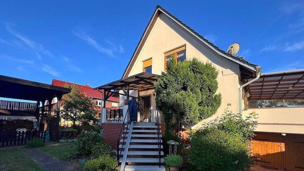 Sehr schönes großes Einfamilienhaus nur 200 Meter vom Badesee entfernt in Neustadt-Glewe 6 zimmer