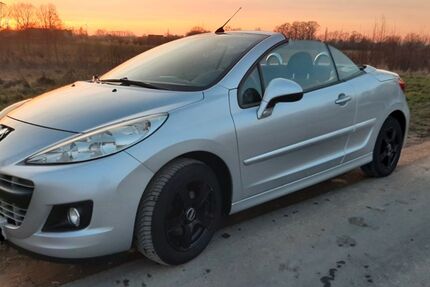 Peugeot 207 235.000 km 2.450 &euro; Enger 32130