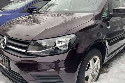 VW Caddy 74.500 km 14.990 &euro; Göttingen 37079