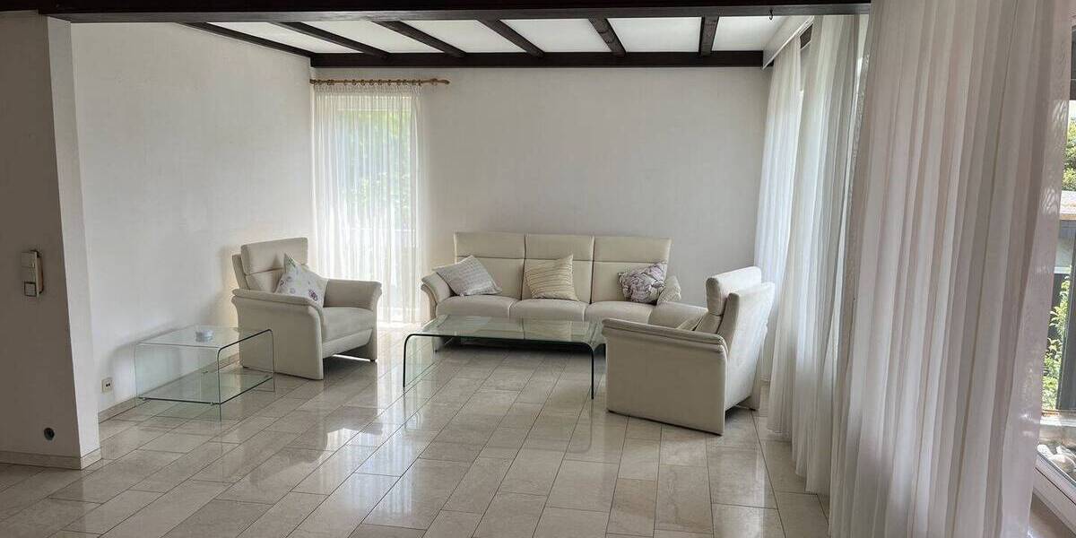 Mehrfamilienhaus, Wohnhaus Tuttlingen - 7 Zimmer, 273 m&sup2;, 595.000&euro; | Angebot:26859222