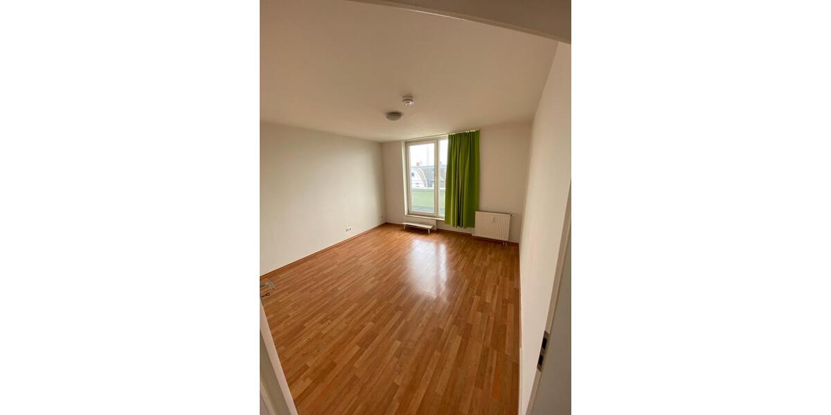 Erdgeschoßwohnung Plauen Bahnhofsvorstadt - 3 Zimmer, 115 m&sup2;, 160.000&euro; | Angebot:26726669
