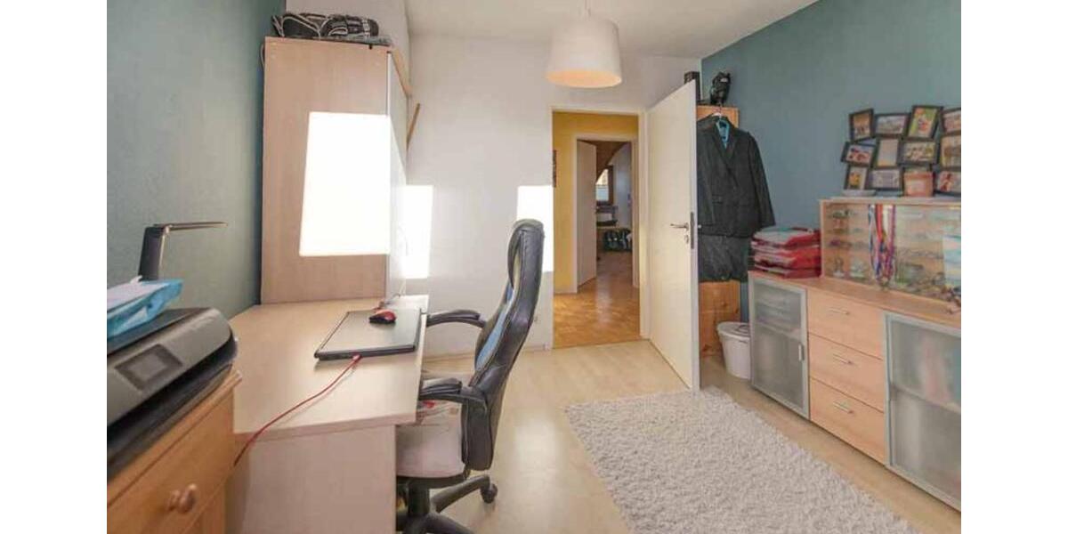 Dachgeschoßwohnung Diedorf - 4 Zimmer, 92 m&sup2;, 335.000&euro; | Angebot:24099664