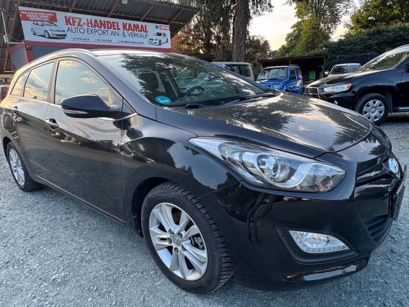 i30