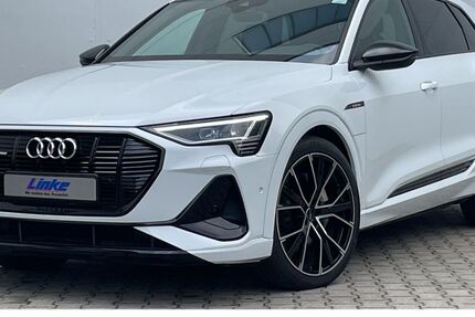 Audi e-tron 8.911 km 49.790 € Crailsheim 74564