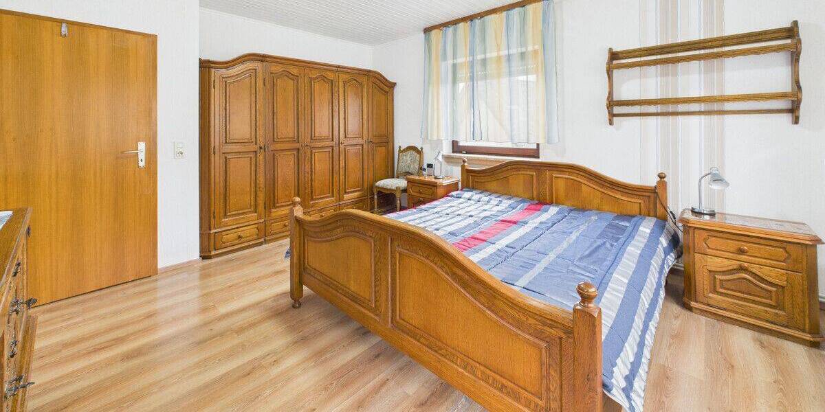 Einfamilienhaus Deuselbach - 6 Zimmer, 192 m&sup2;, 199.000&euro; | Angebot:25734183