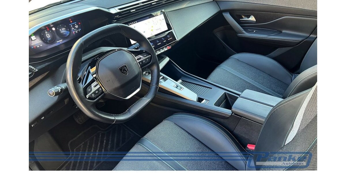 Peugeot 308 Allure EAT8*NAV*Carplay*LED*360°*Cockpit* 150.000 km 14.990 &euro; Berlin 13187