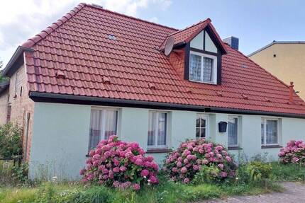 AUS ALT MACH NEU - CHARMANTES HAUS SUCHT NEUEN EIGENTÜMER 5 zimmer