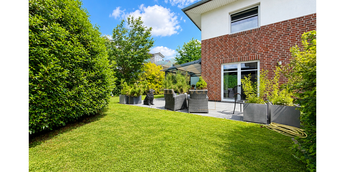 Moderne Stadtvilla in Sackgassenlage - das Traumhaus einer jungen Familie! - Einfamilienhaus Bad Bramstedt | Angebot:26822414