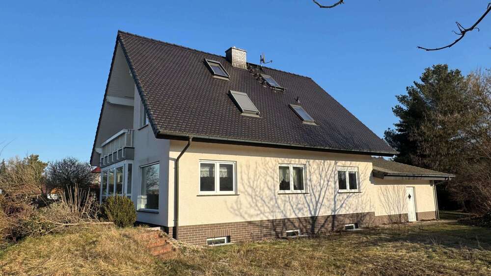 Einfamilienhaus Schenkendöbern - 6 Zimmer, 180 m&sup2;, 268.000&euro; | Angebot:25823658