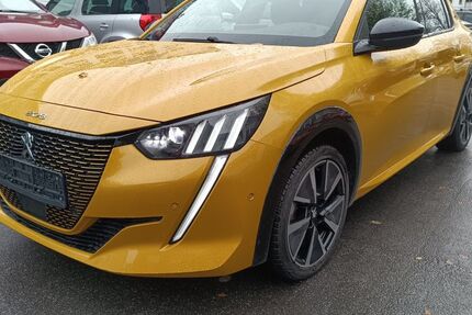 Peugeot 208 42.760 km 14.700 &euro; Wuppertal 42281