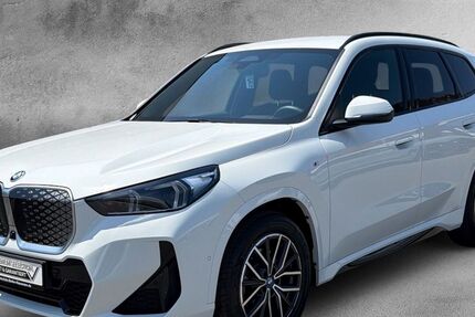 BMW iX1 8.728 km 50.922 &euro; Krefeld 47800