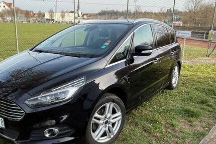 Ford S-Max 134.500 km 13.900 &euro; Aichtal 72631