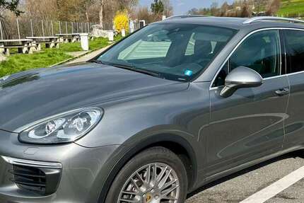 Porsche Cayenne 225.900 km 26.400 &euro; Wiesbaden, Landeshauptstadt 65193