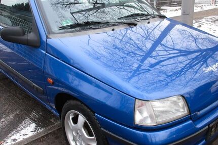 Renault Clio 37.000 km 2.950 &euro; Berlin 12357