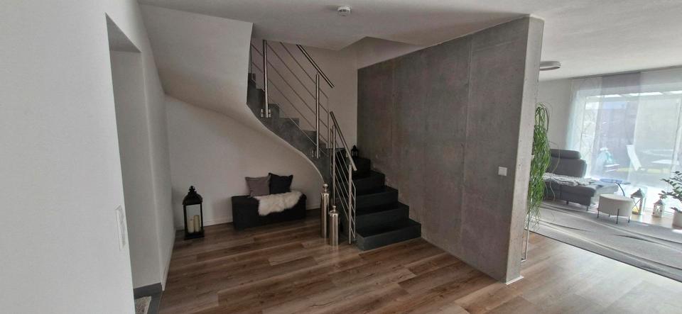 Doppelhaushälfte Bad Krozingen - 9.5 Zimmer, 300 m&sup2;, 980.000&euro; | Angebot:24742371