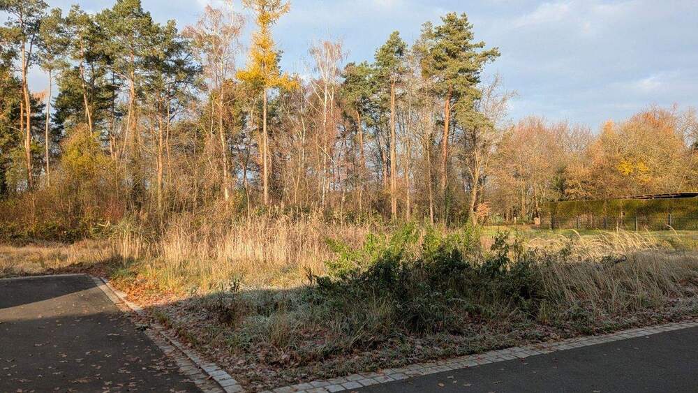 Grundstück Erlangen Erlangen-Süd - 525.000&euro; | Angebot:25140050