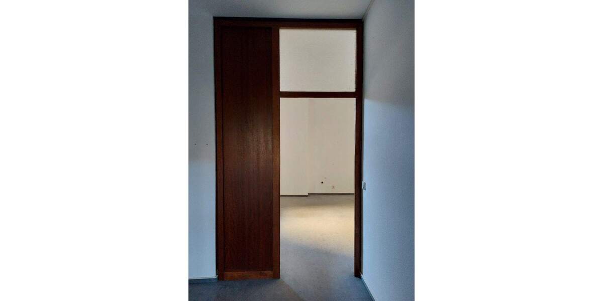 Gewerbeobjekt Saarbrücken St Johann - 5 Zimmer, 120 m&sup2;, 990&euro; | Angebot:26435385