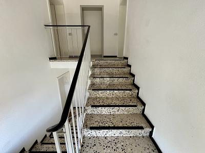VIEL POTENTIAL, GEMÜTLICH MIT STELLPLATZ UND GARAGE - Etagenwohnung Wolpertswende | Angebot:27077189