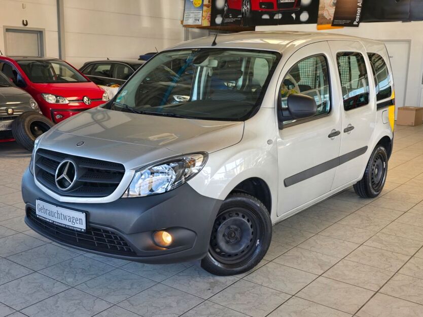 Mercedes-Benz Citan 143.000 km 8.999 € Ichenhausen 89335