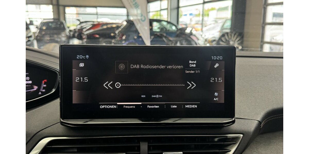 Peugeot 5008 GT 130 BlueHDi 1.Hand Panorama 7 Sitze 29.300 km 27.590 &euro; Lich 35423