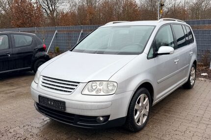 VW Touran 332.000 km 1.499 &euro; Schleswig-Holstein - Neumünster 24539