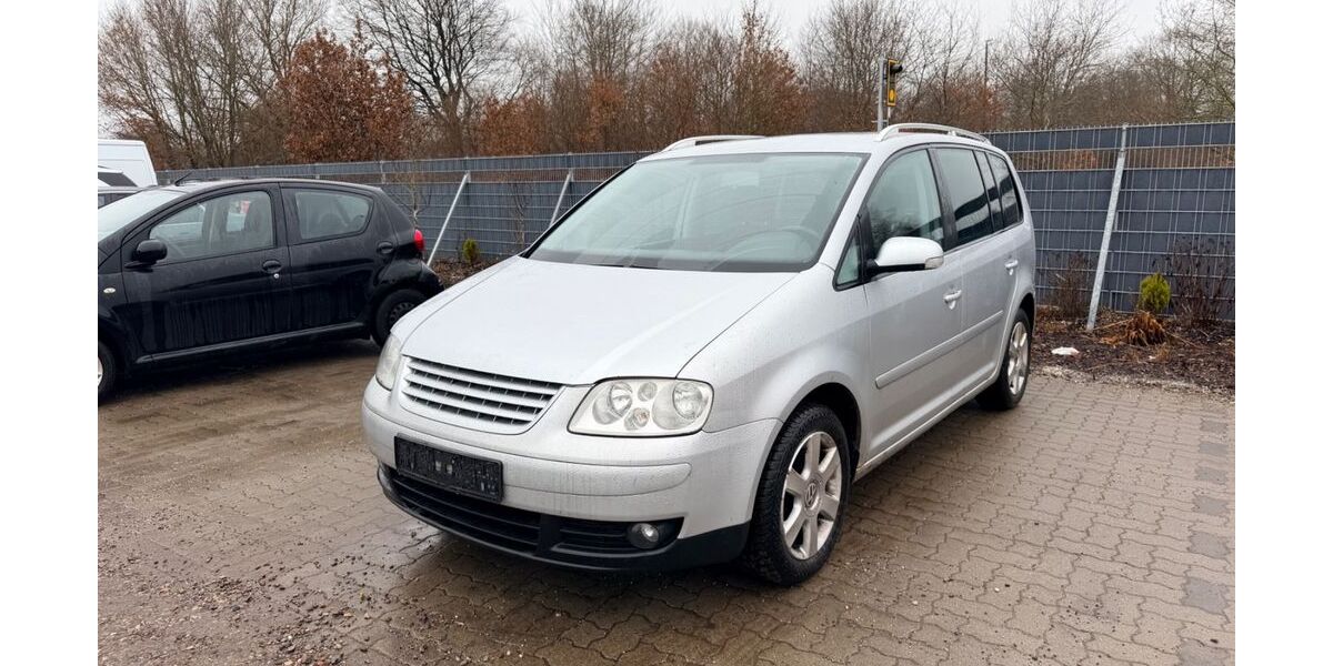 VW Touran 332.000 km 1.499 &euro; Schleswig-Holstein - Neumünster 24539