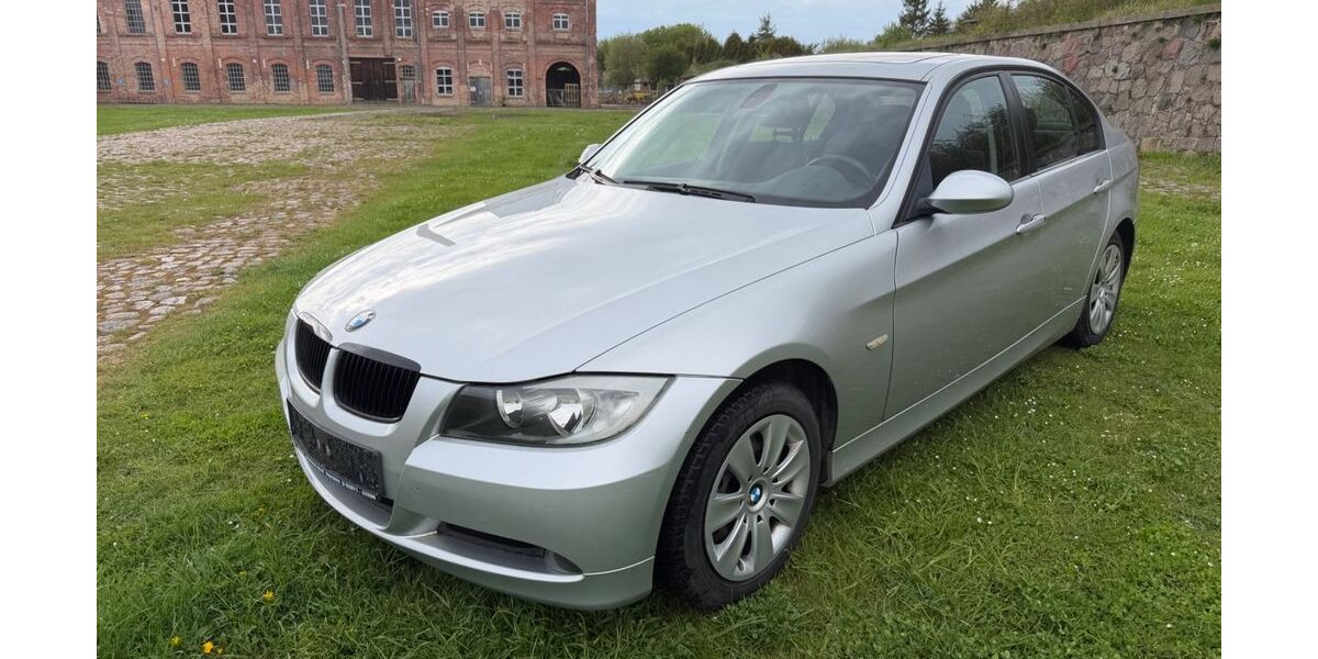 BMW 318 248.085 km 2.200 &euro; Tessin 18195