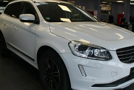 Volvo XC60 D3 Summum 115.345 km 17.980 € Euskirchen 53881