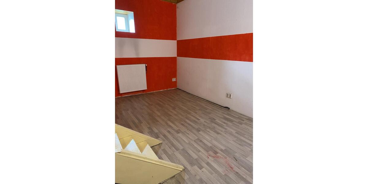 Etagenwohnung Pfeffelbach - 1 Zimmer, 30 m&sup2;, 300&euro; | Angebot:26393835