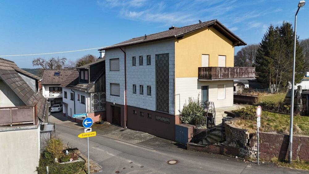 Einfamilienhaus Erbach Bullau - 5 Zimmer, 147 m&sup2;, 175.000&euro; | Angebot:25685208