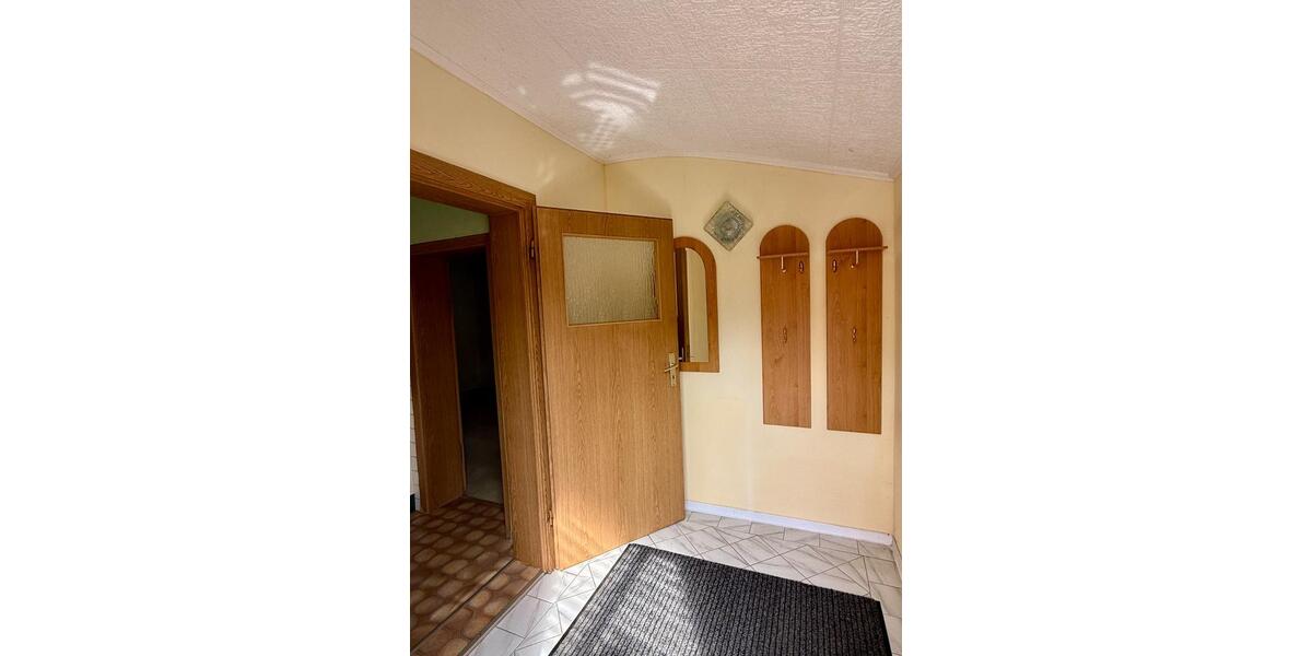 Erdgeschoßwohnung Greußen - 4 Zimmer, 60 m&sup2;, 47.500&euro; | Angebot:27020772