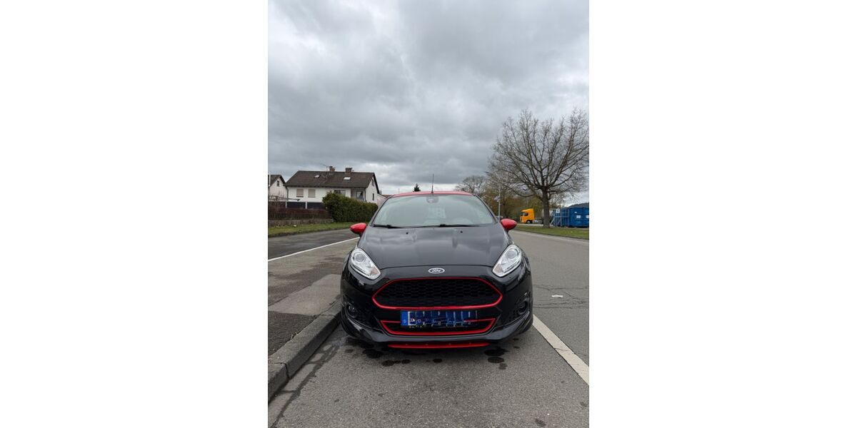 Ford Fiesta 96.195 km 9.990 &euro; Singen 78224